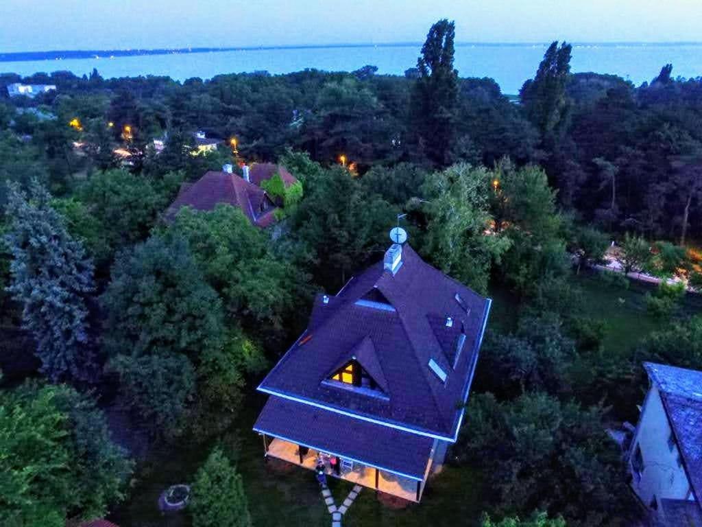 Biker Holiday Home Балатонакараттьо Екстер'єр фото